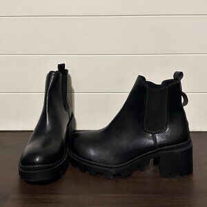 Chelsea Boots